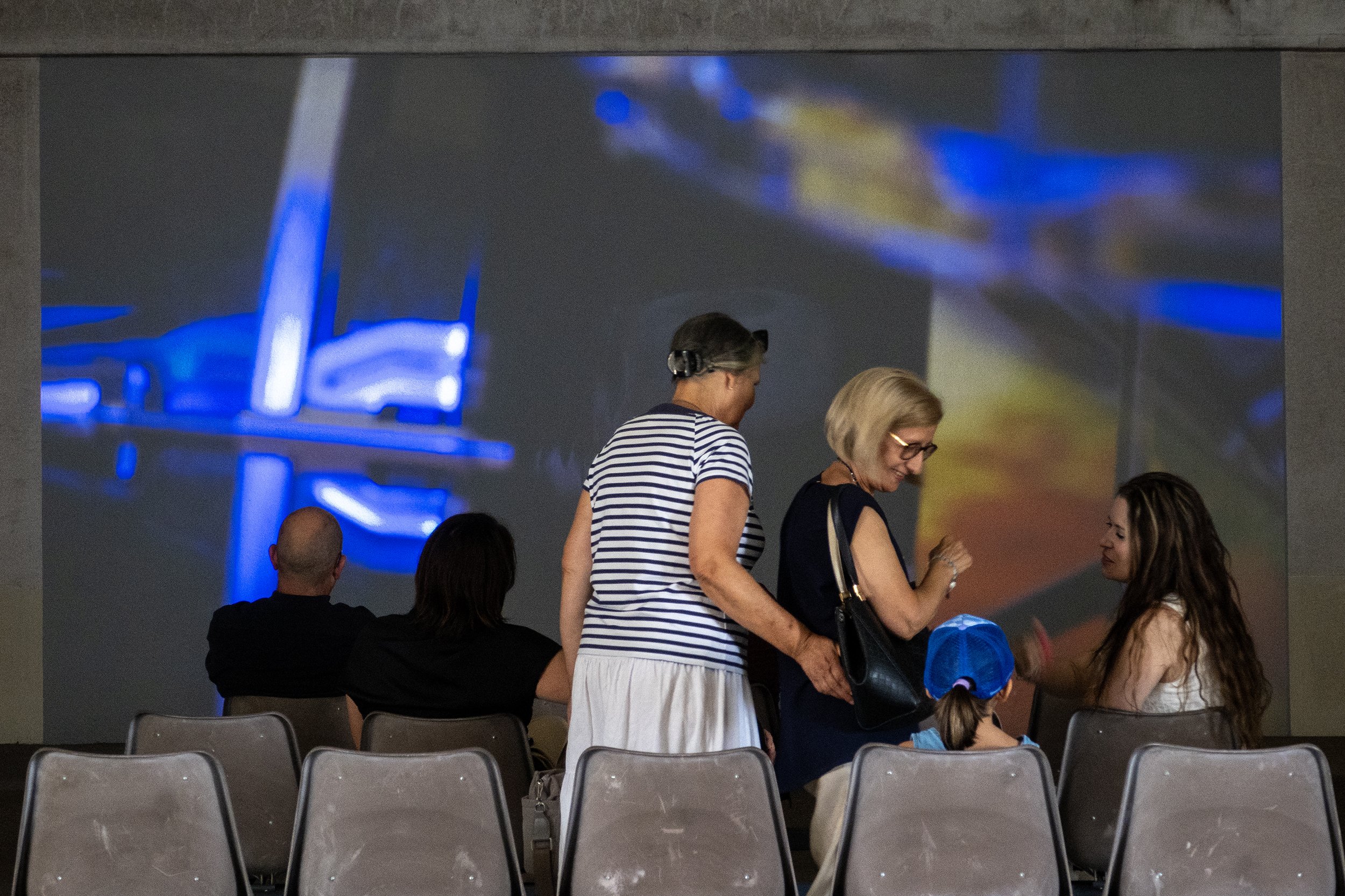 Bienal_Fotografia_Porto_Vivificar_Meda05_James Newitt_Material em Bruto